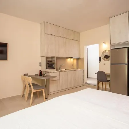 Oleana Center Apartment *