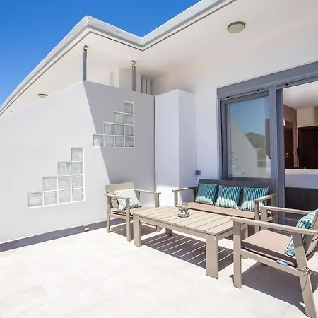 公寓 Oleana Center *